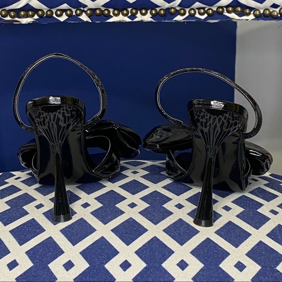 Black shiny big bow sling backs Cape Robbin - Picture 5 of 7